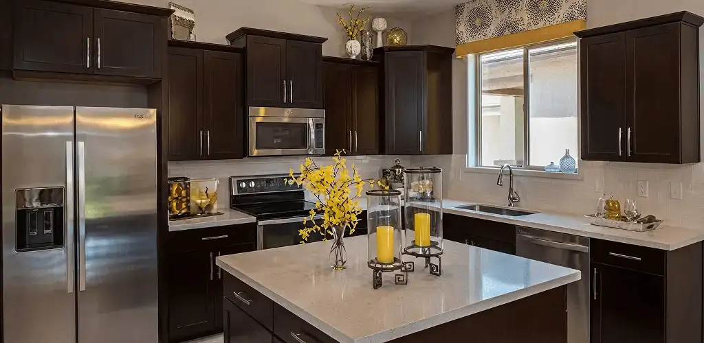 Cabinet painting results with freshly painted kitchen cabinets in Fort Wayne, IN