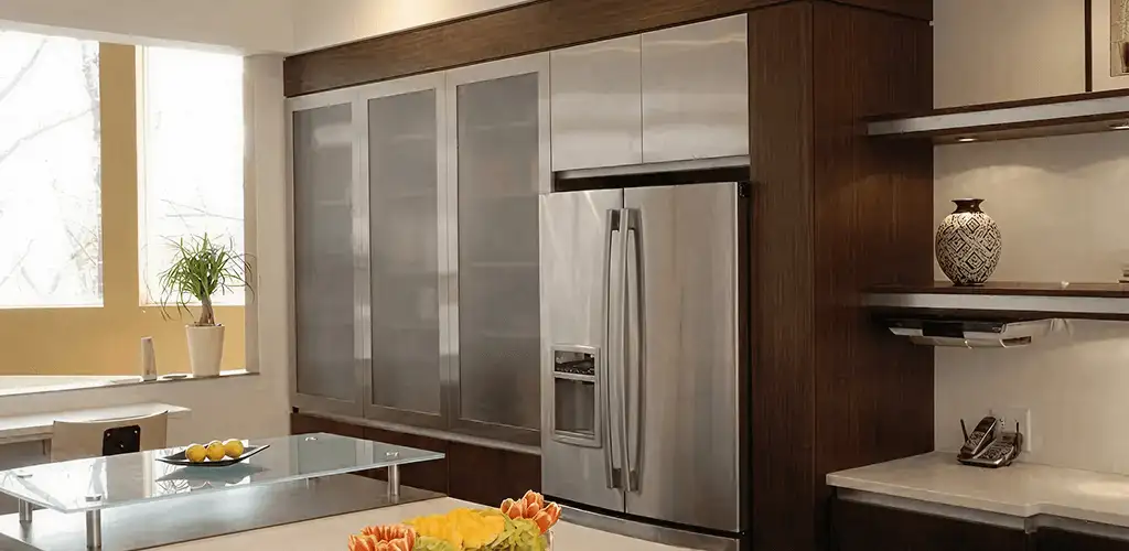 Cabinet door replacement and modern kitchen cabinet upgrade in Fort Wayne, IN